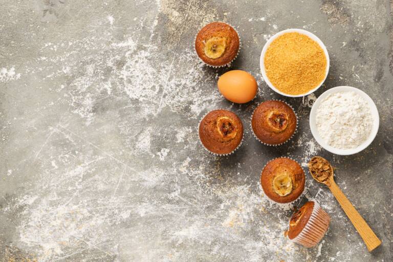 Proszek do pieczenia jako składnik do muffinek z kruszonką.